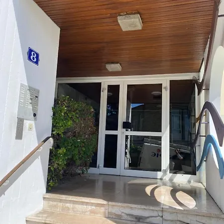 Bel Dans Avec Balcon Daire