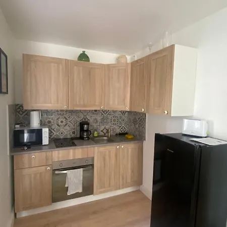 Bel Dans Avec Balcon