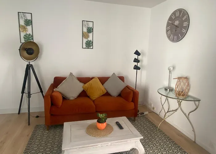 Bel Dans Avec Balcon Apartment